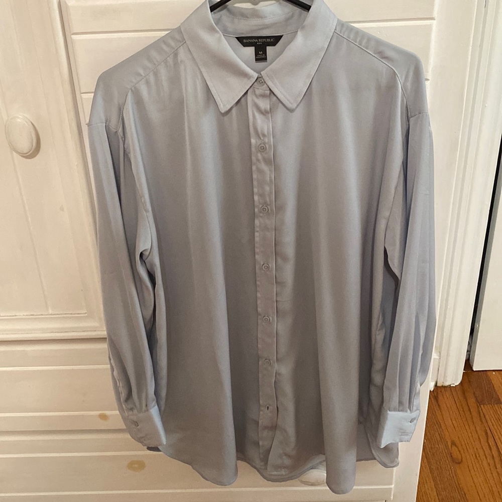 Banana Republic light gray blouse.